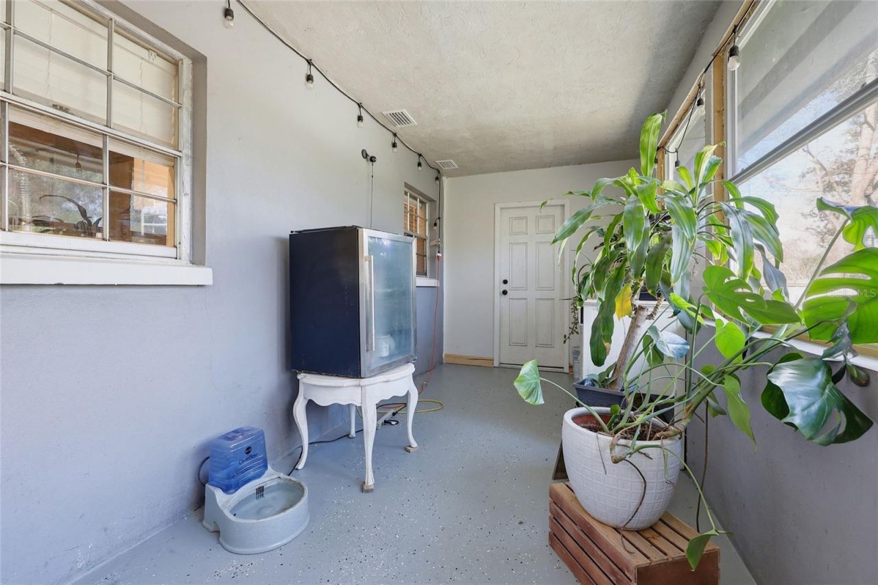 917 SW 2nd Avenue, Trenton, FL 32693 Photo