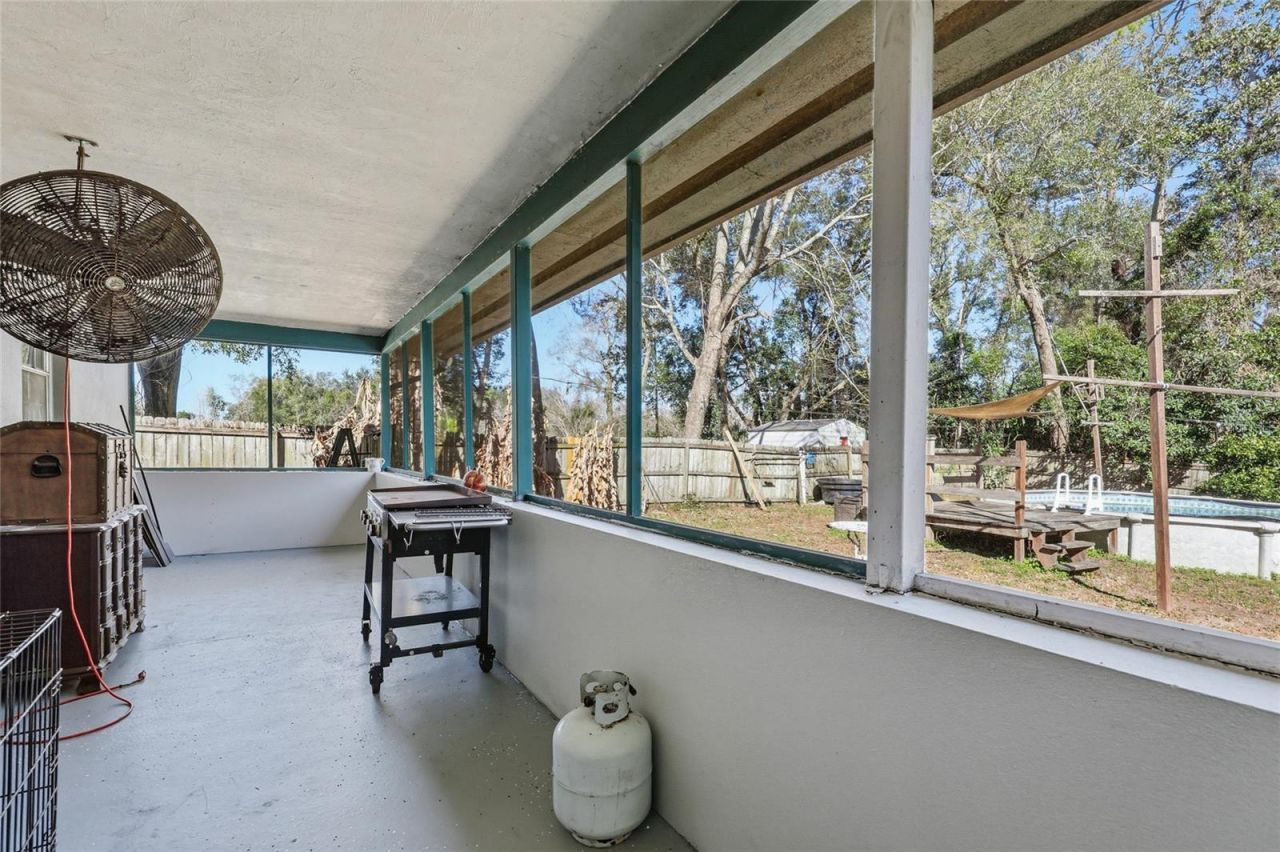 917 SW 2nd Avenue, Trenton, FL 32693 Photo