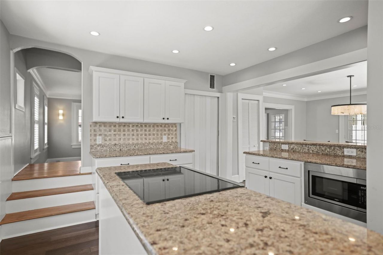 800 18th Avenue N, Saint Petersburg, FL 33704 Photo