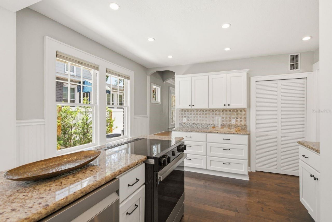 800 18th Avenue N, Saint Petersburg, FL 33704 Photo
