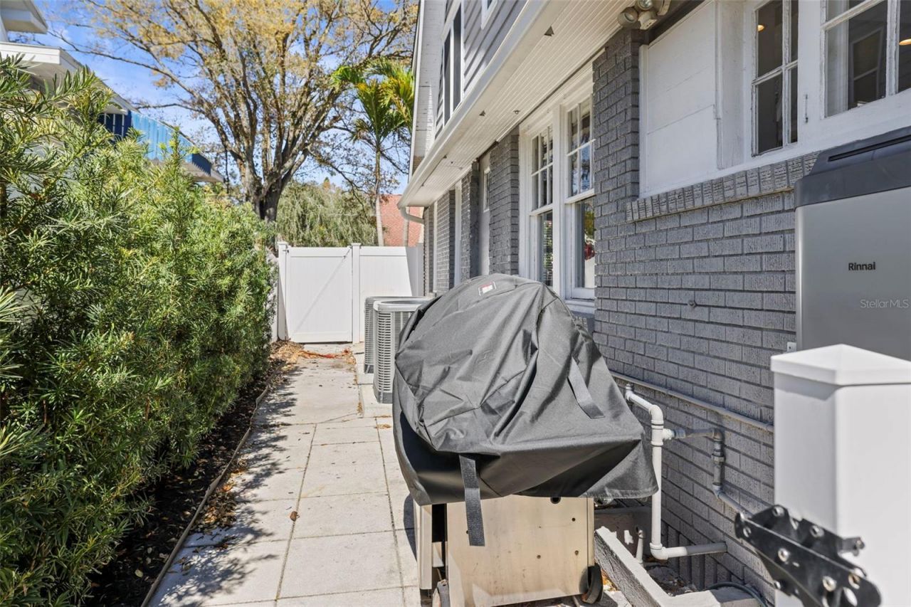 800 18th Avenue N, Saint Petersburg, FL 33704 Photo