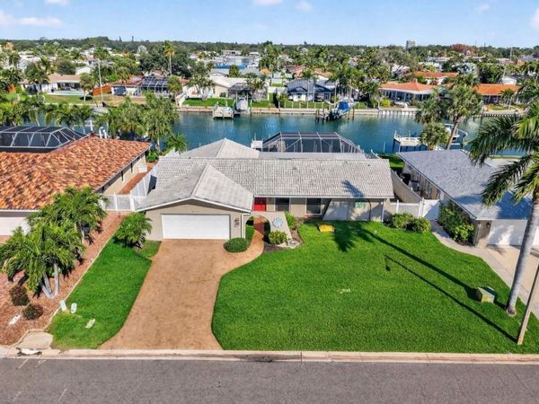 3927 48TH AVENUE S, ST PETERSBURG, FL 33711