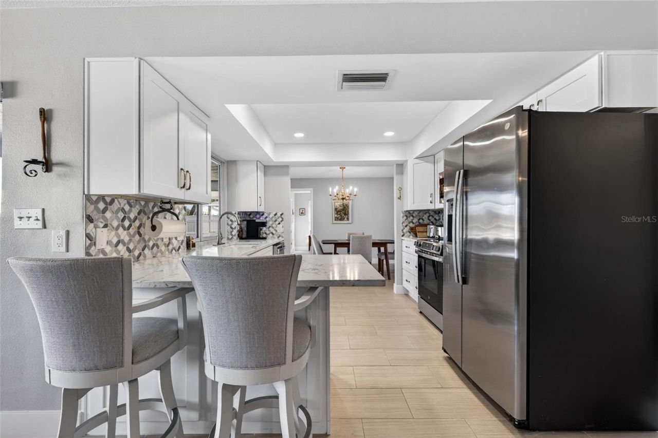 3927 48th Avenue S, Saint Petersburg, FL 33711 Photo