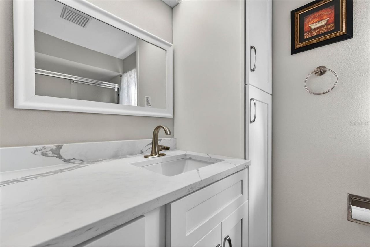 3927 48th Avenue S, Saint Petersburg, FL 33711 Photo