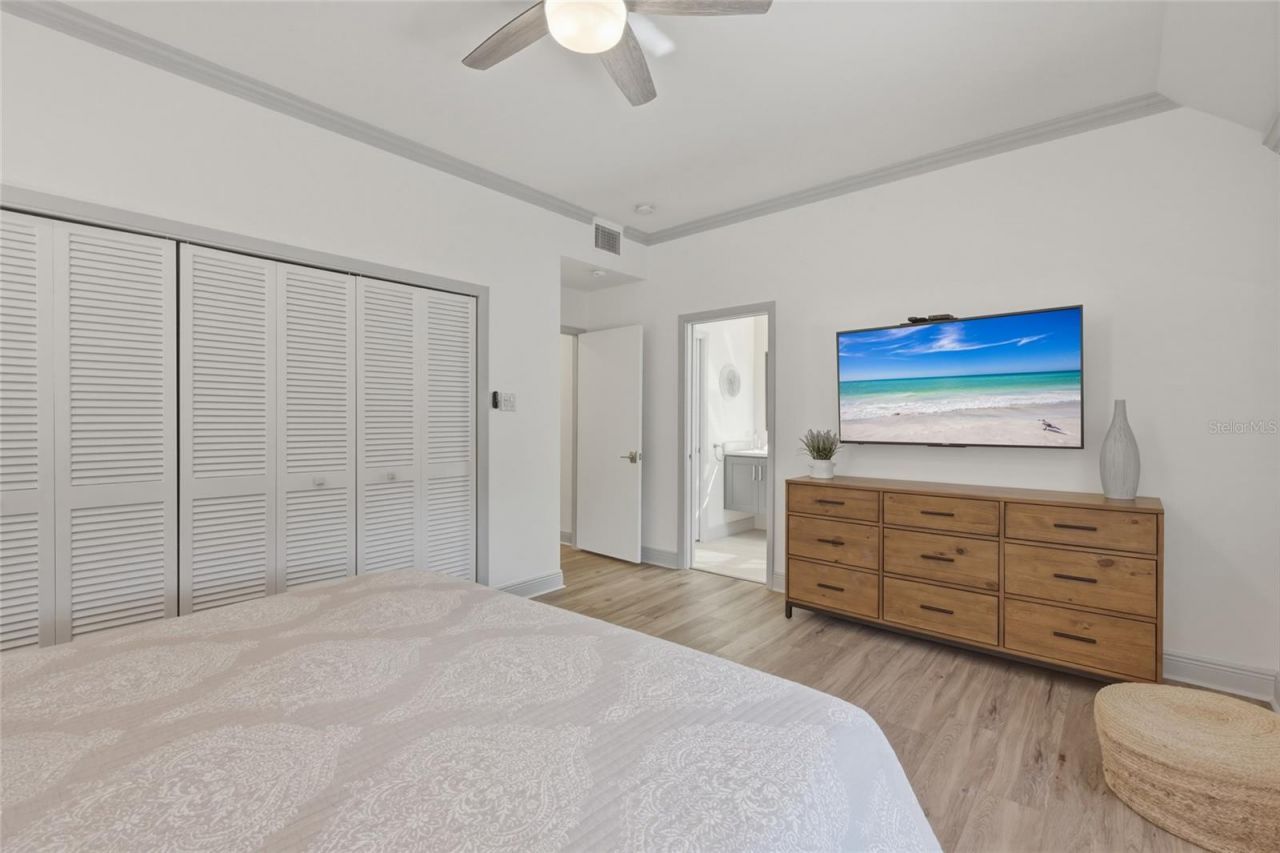 1912 Harbourside Drive , Unit 604, Longboat Key, FL 34228 Photo