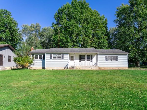 671 Bendle Ave, Shelby, OH 44875