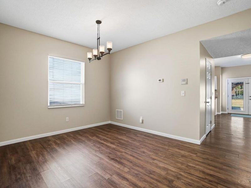 7462 Heaton Circle, Hamilton Twp, OH 45039 Photo 9