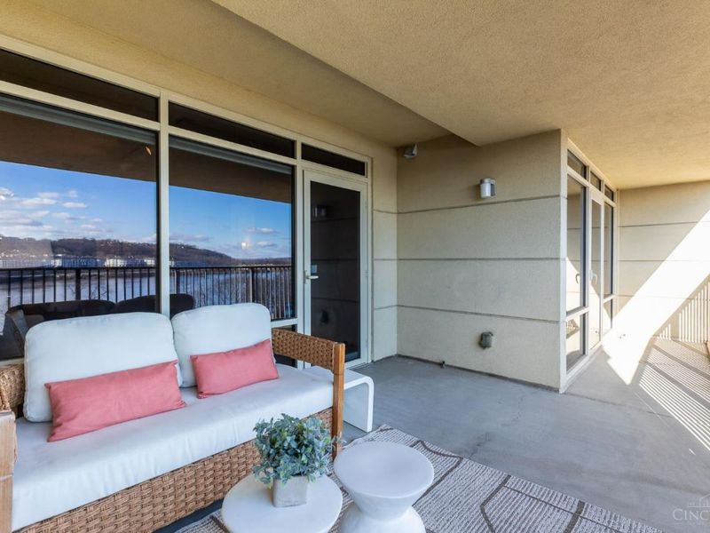 2260 Riverside Drive, Unit 405, Cincinnati, OH 45202 Photo 24