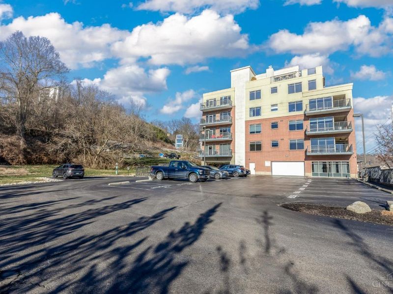 2260 Riverside Drive, Unit 405, Cincinnati, OH 45202 Photo 32