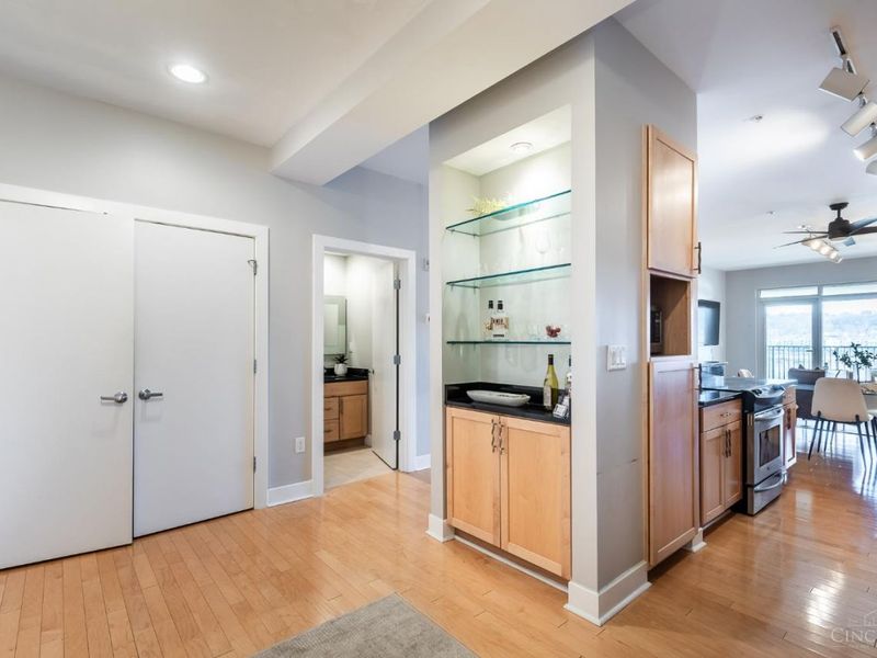 2260 Riverside Drive, Unit 405, Cincinnati, OH 45202 Photo 5