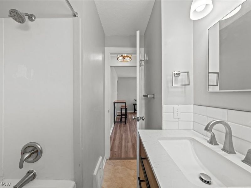 1610 Colonial Boulevard NE, Canton, OH 44714 Photo 20