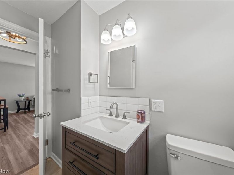 1610 Colonial Boulevard NE, Canton, OH 44714 Photo 21