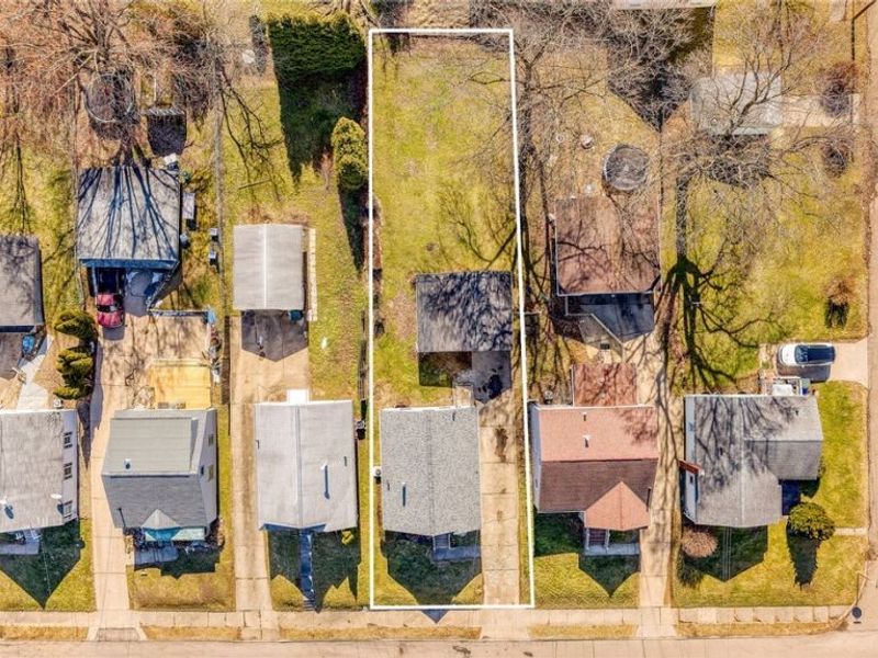 1610 Colonial Boulevard NE, Canton, OH 44714 Photo 5