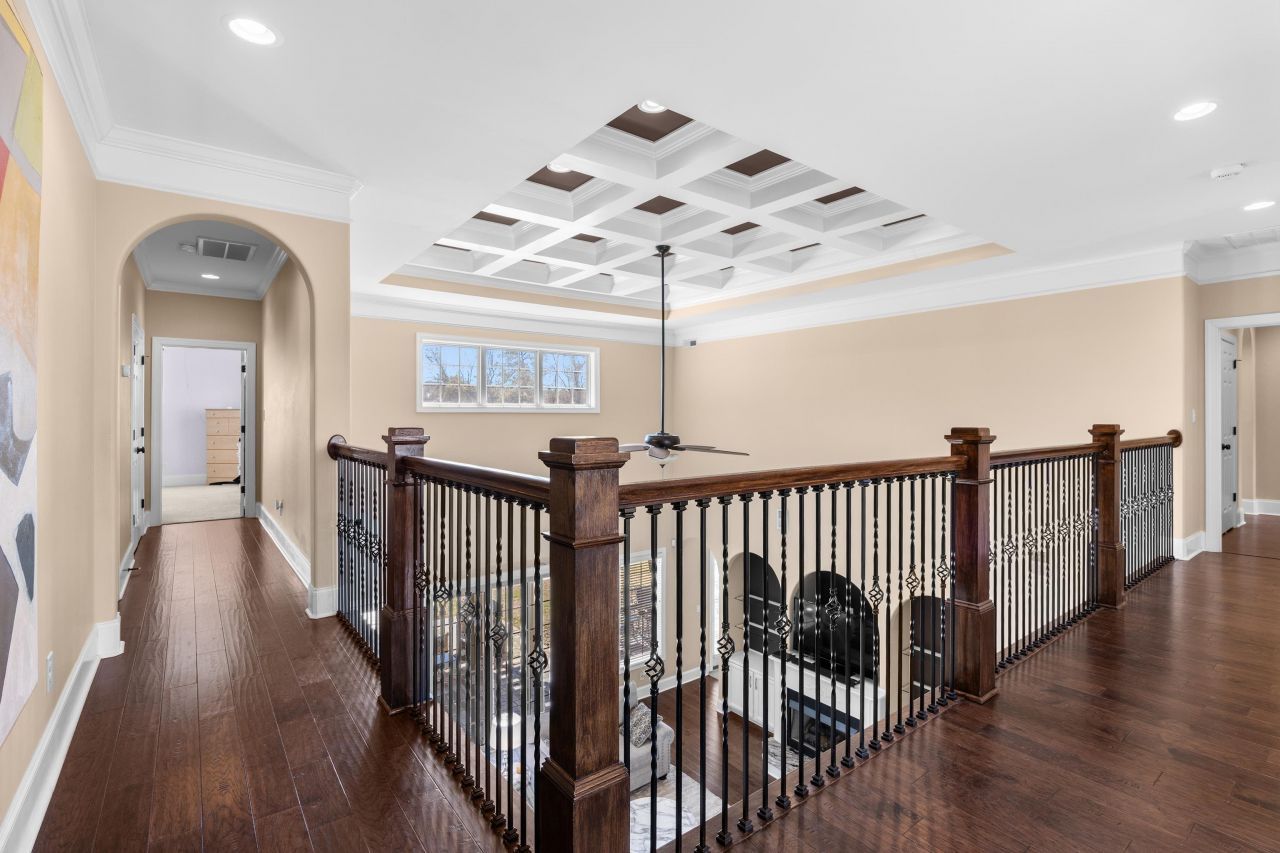 528 Walcott Dr.  Photo 17