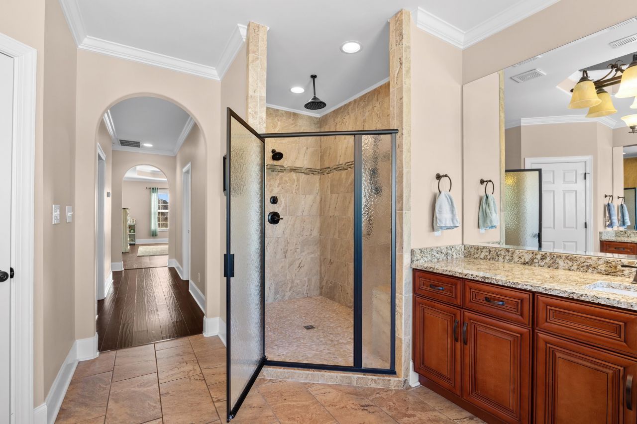 528 Walcott Dr.  Photo 32