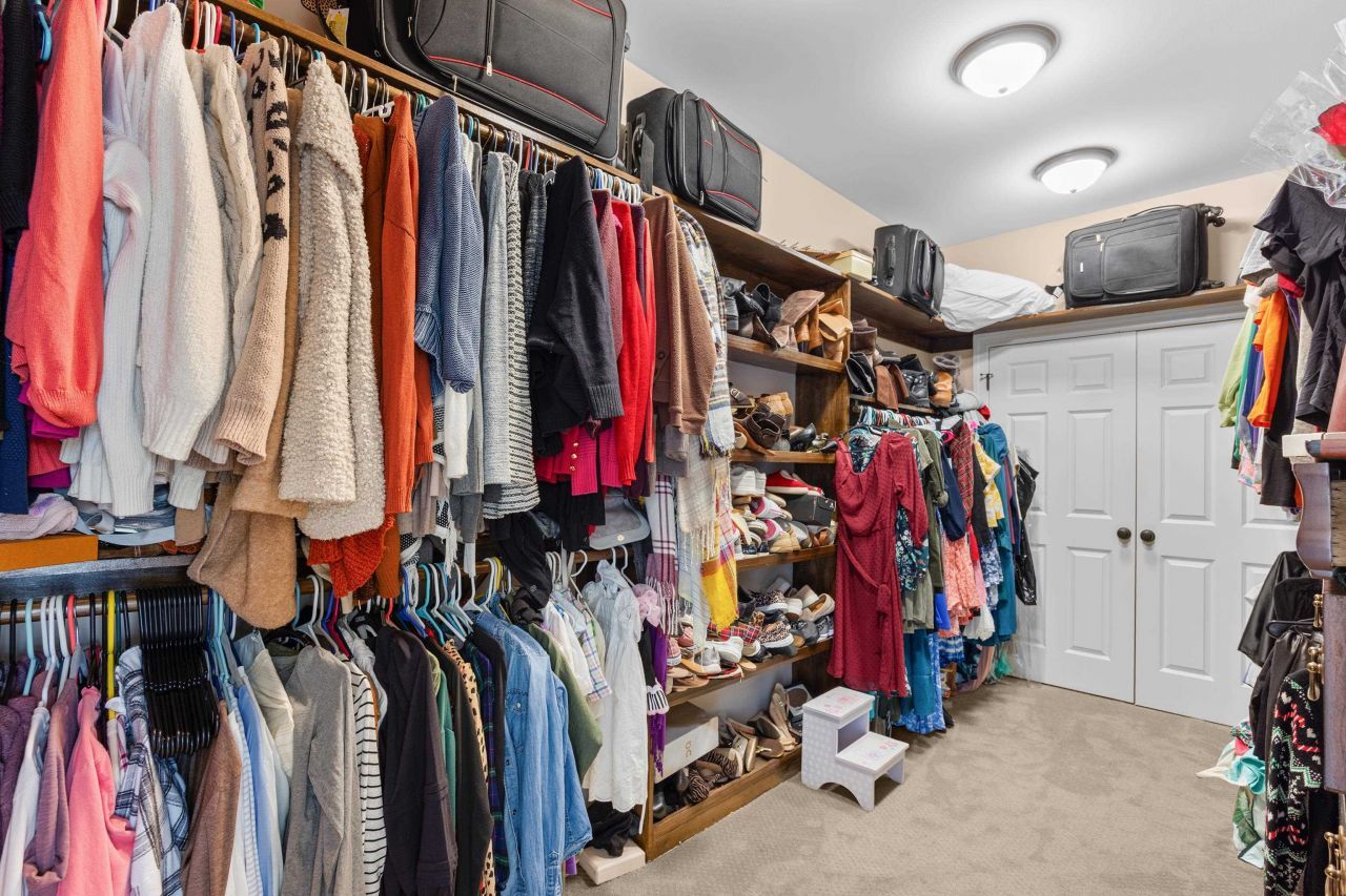 528 Walcott Dr.  Photo 33