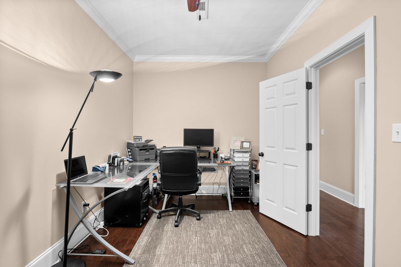 528 Walcott Dr.  Photo 34