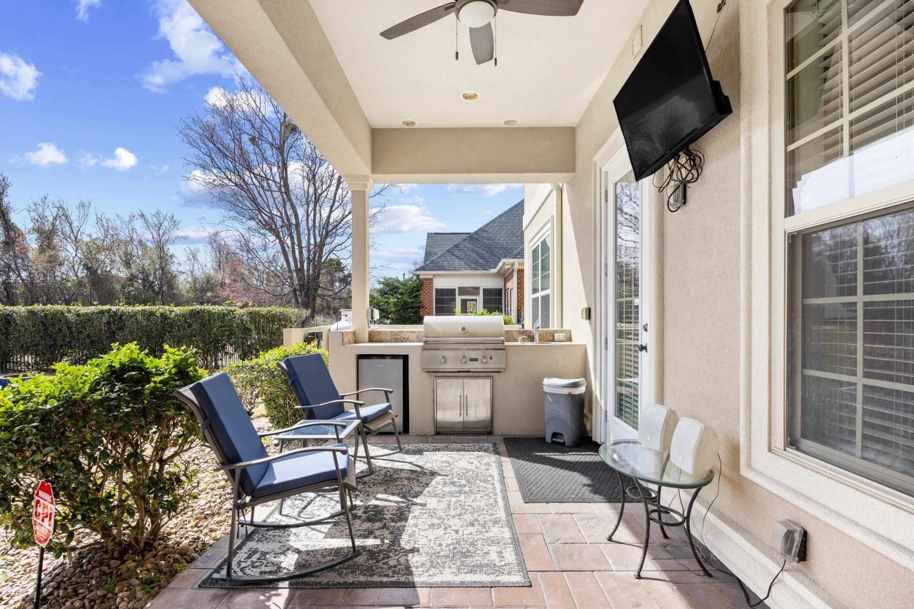 528 Walcott Dr.  Photo 39