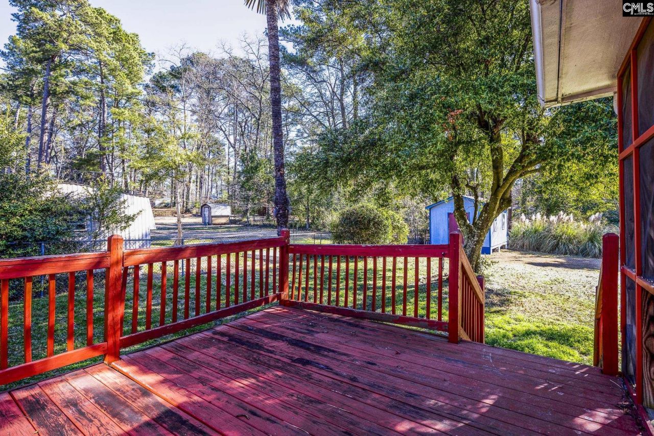 2520 Parkwood Drive  Photo 21