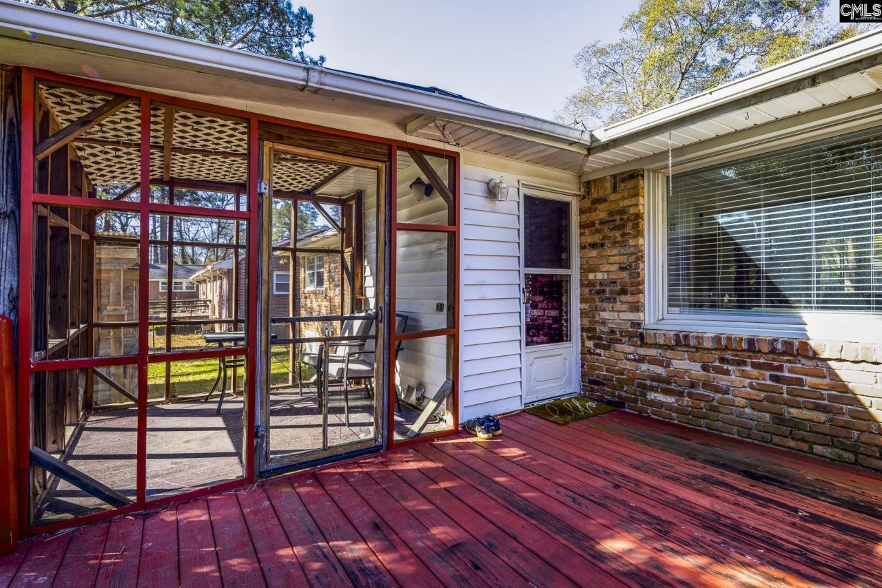 2520 Parkwood Drive  Photo 22