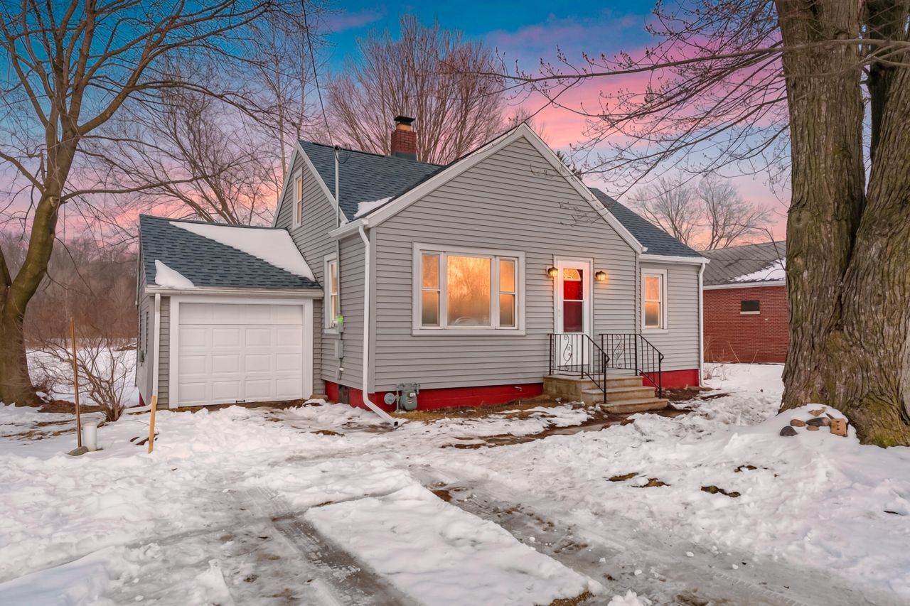 7349 Red Arrow Highway, Watervliet, MI 49098 Main Photo