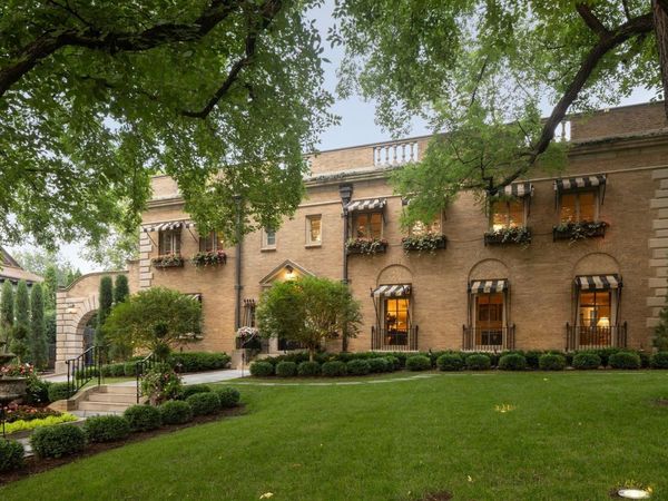 4415 E Lake Harriet Parkway, Minneapolis, MN 55419