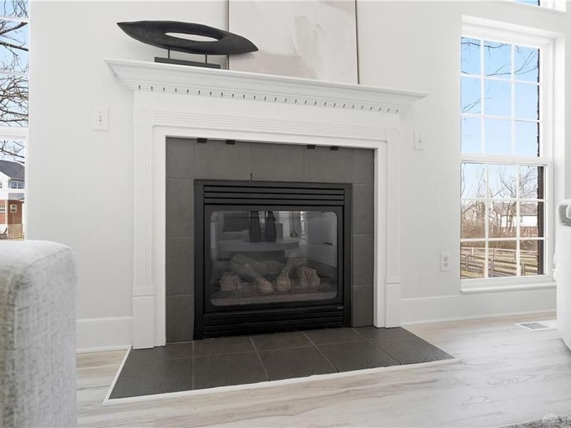 5715 Hawthorne Reserves Drive, Middletown, OH 45044 Photo 12