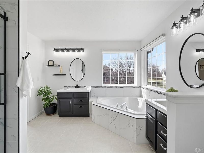 5715 Hawthorne Reserves Drive, Middletown, OH 45044 Photo 37