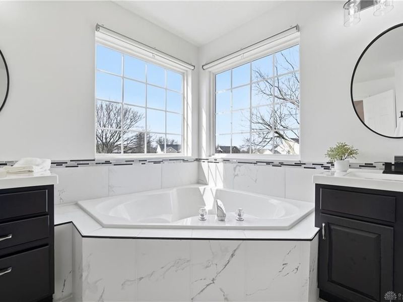 5715 Hawthorne Reserves Drive, Middletown, OH 45044 Photo 40