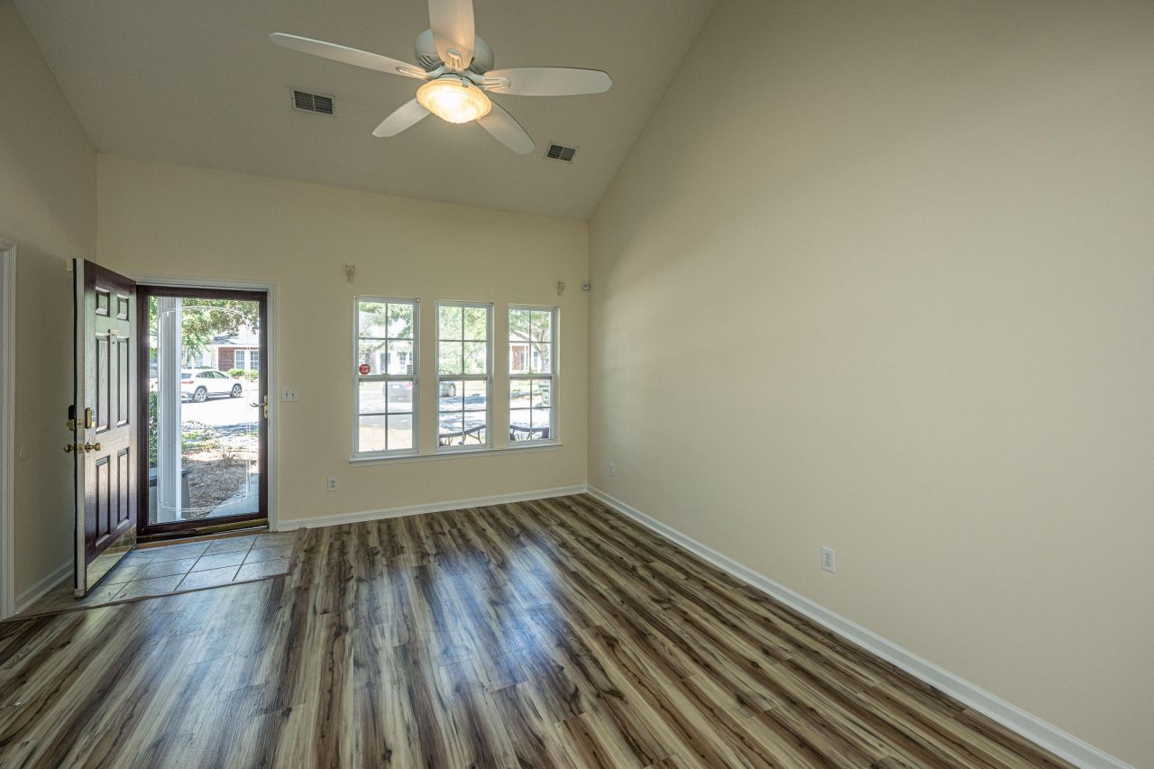 1304 Elm Hall Circle Photo 11