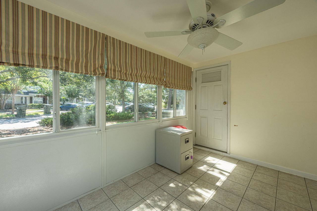 1304 Elm Hall Circle Photo 32