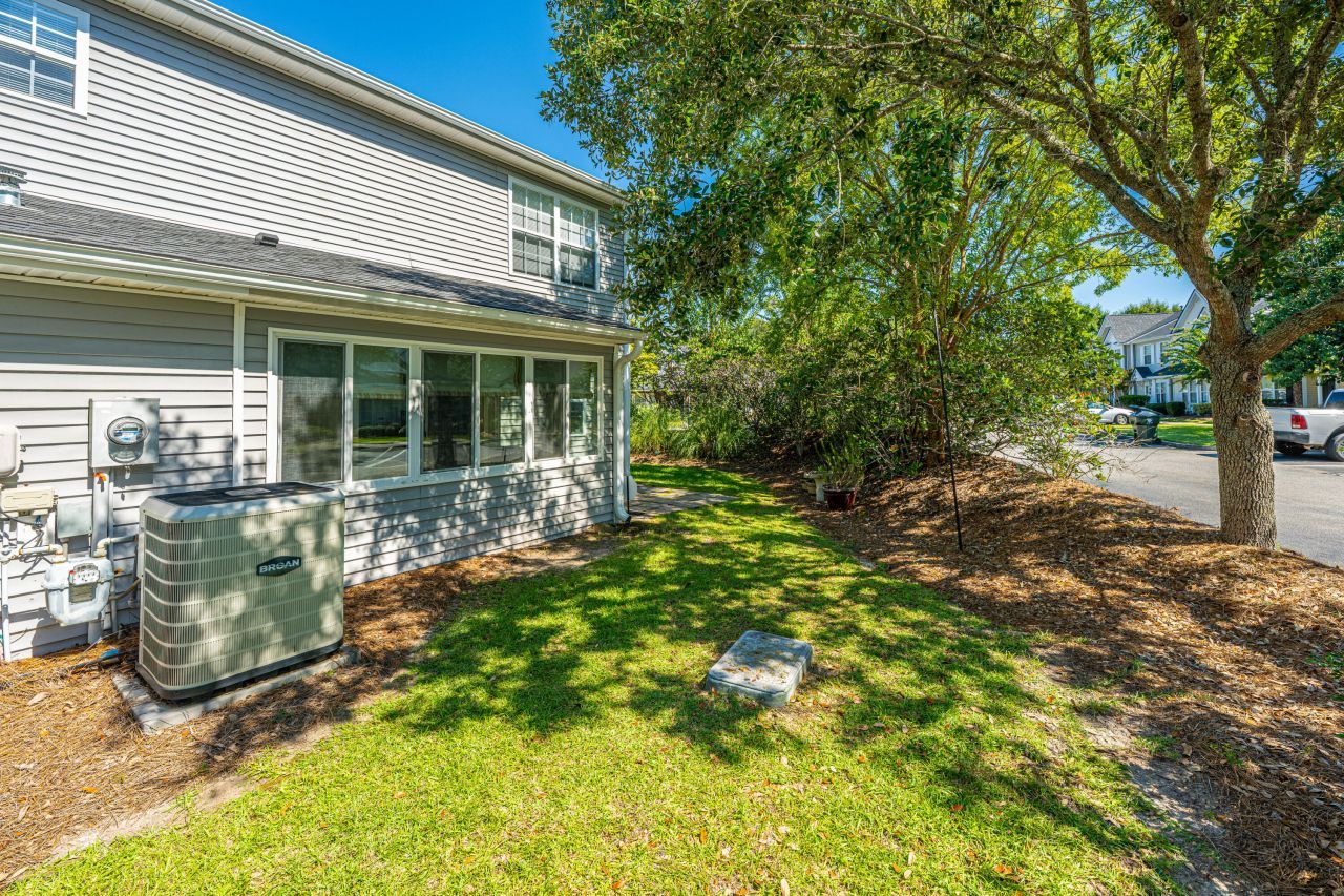 1304 Elm Hall Circle Photo 43