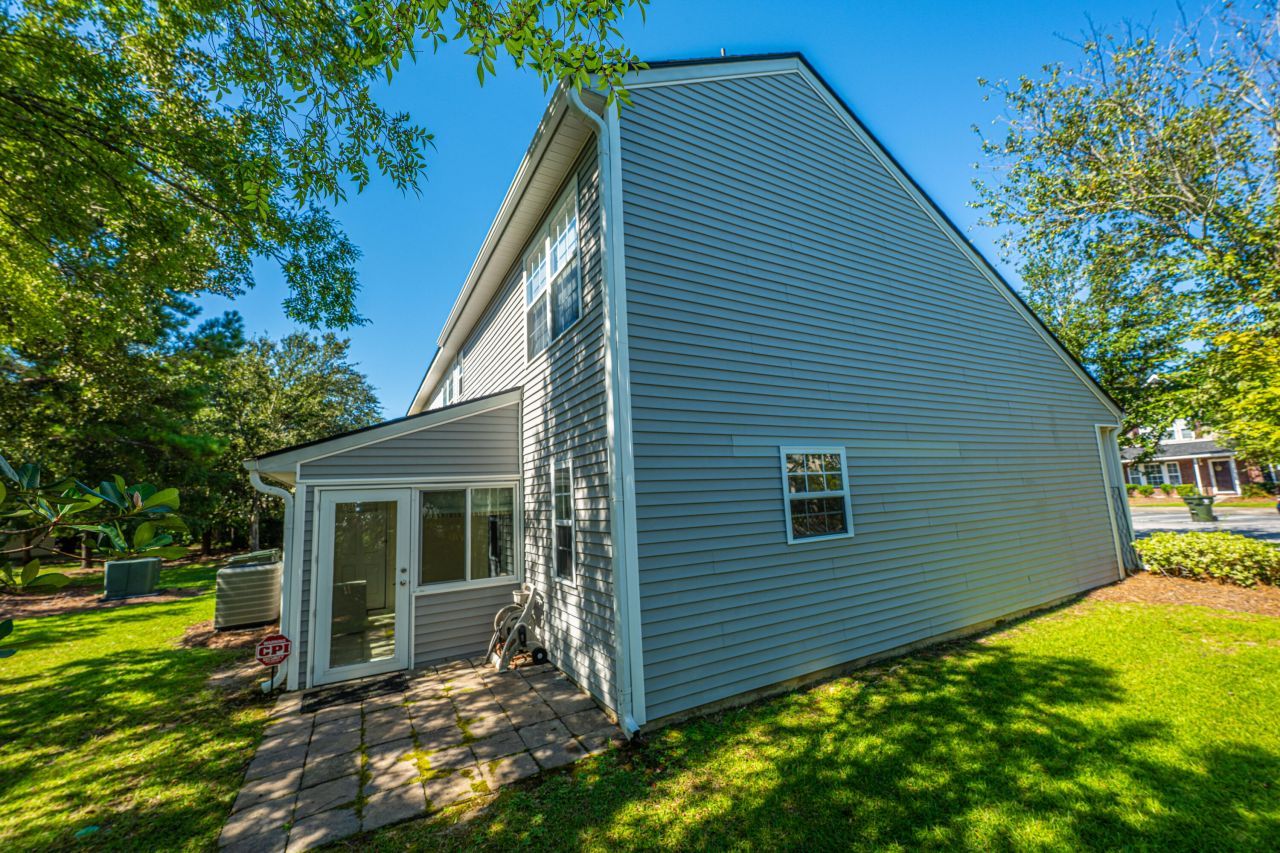 1304 Elm Hall Circle Photo 44