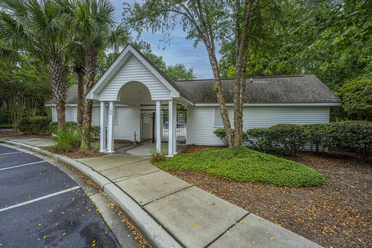 1304 Elm Hall Circle Photo 53