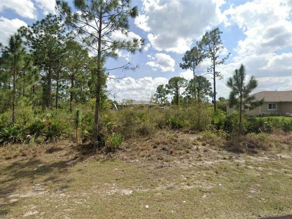 2915 9th ST W, LEHIGH ACRES, FL 33971