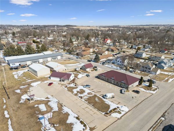 4659 Iowa 13 , Central City, IA 52214