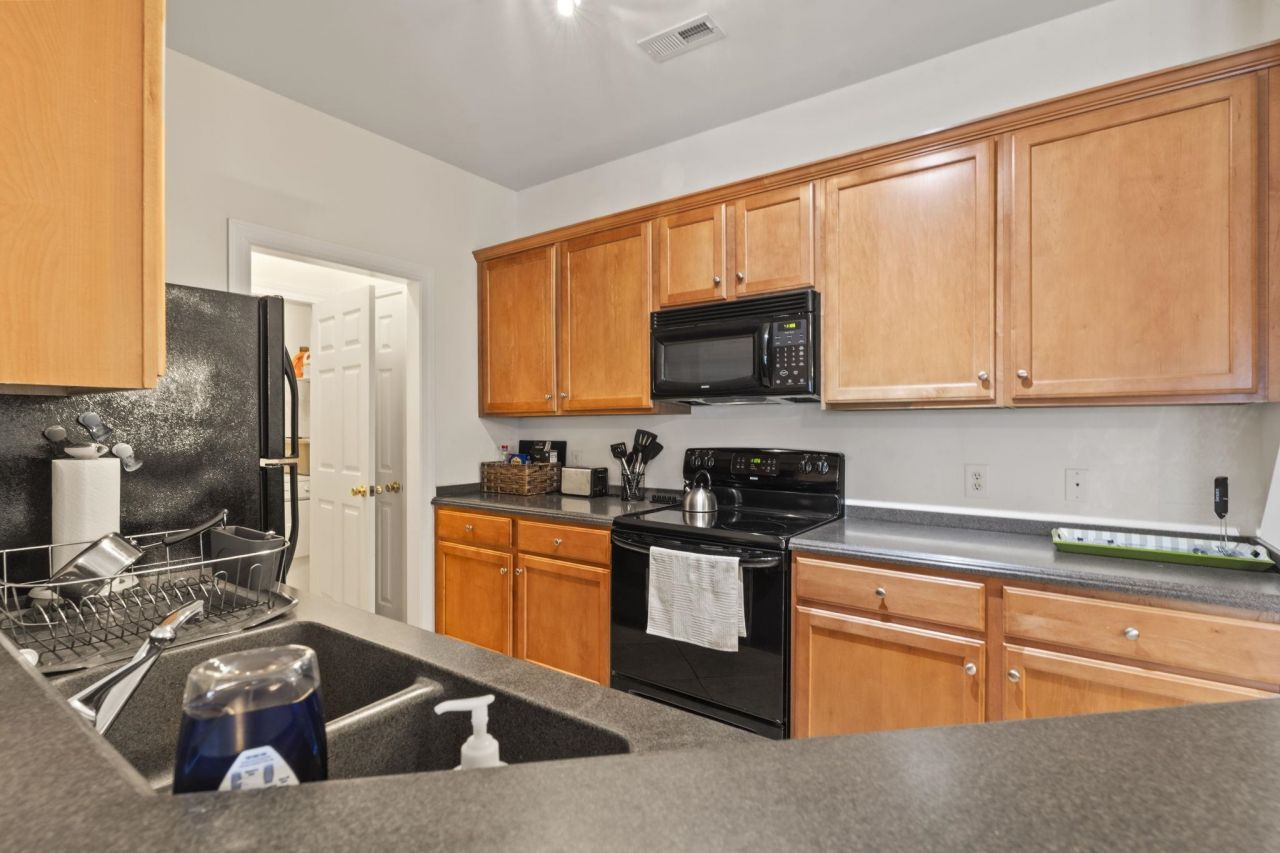 2037 Silver Crest Dr.  Photo 17