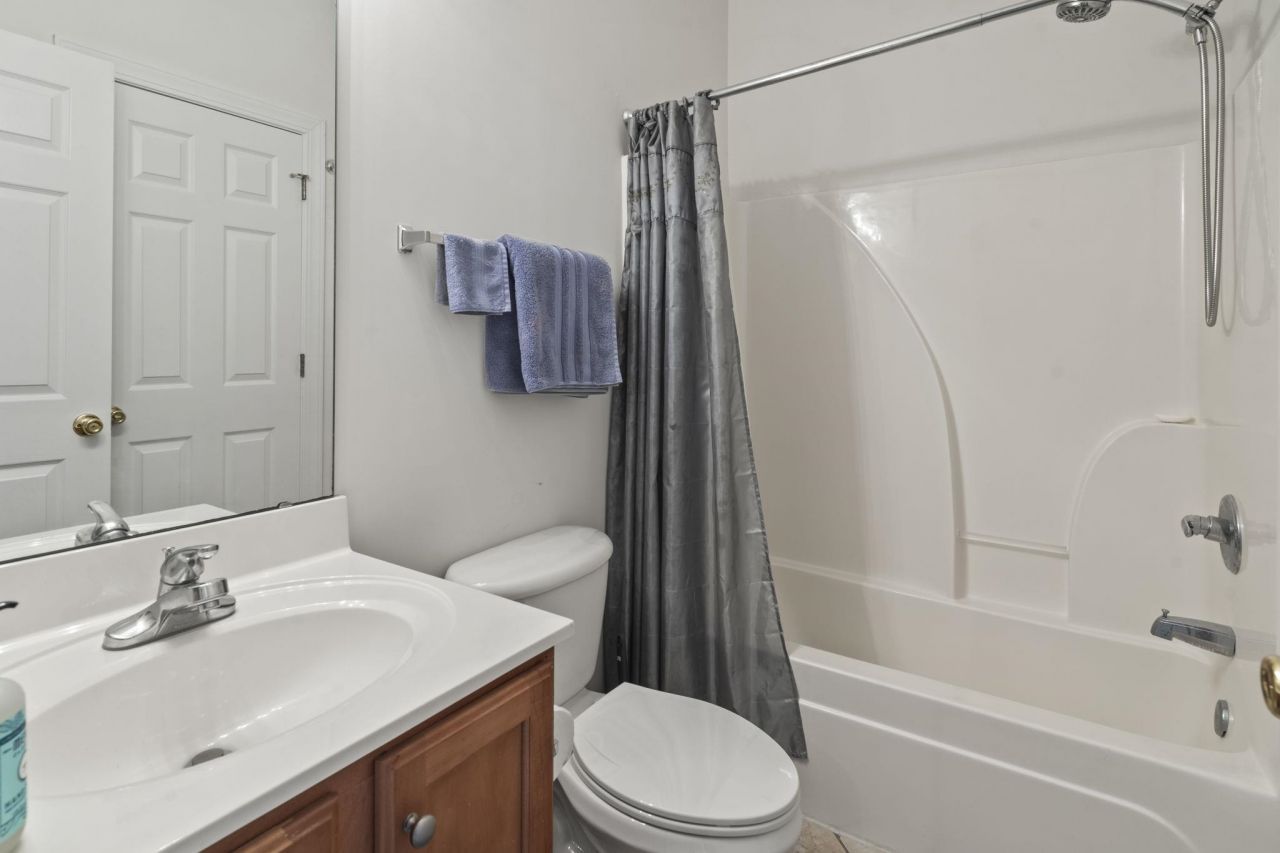 2037 Silver Crest Dr.  Photo 4