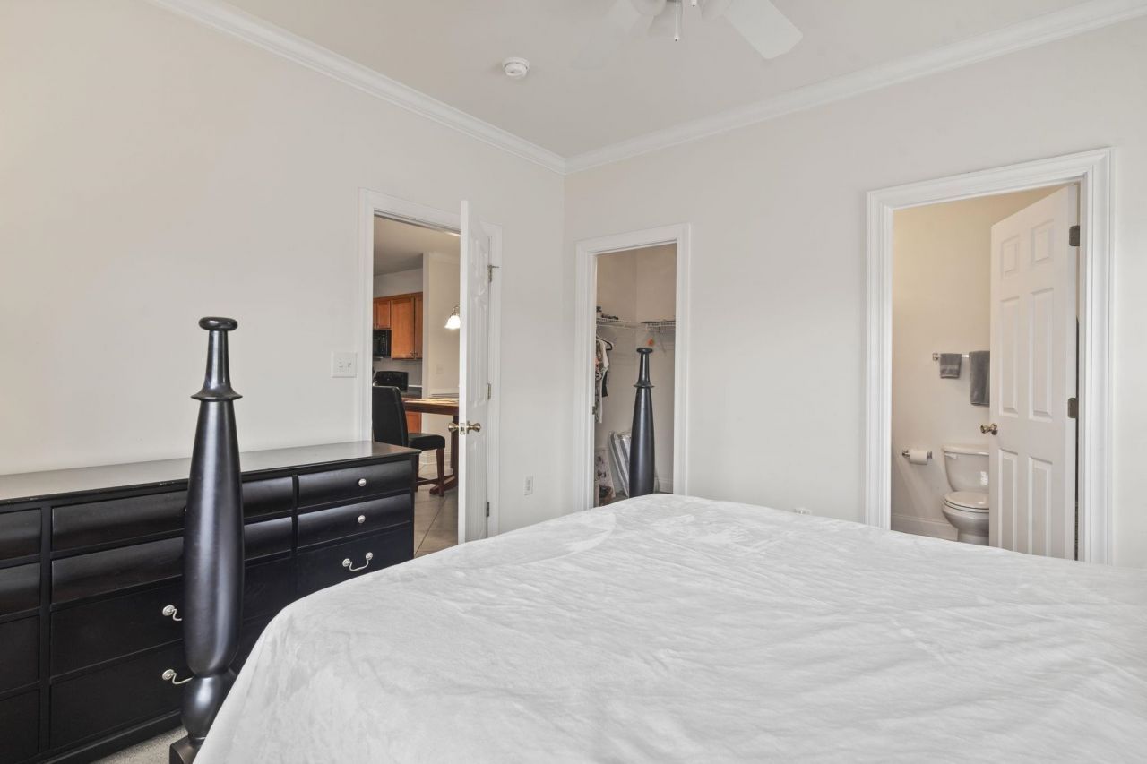 2037 Silver Crest Dr.  Photo 6