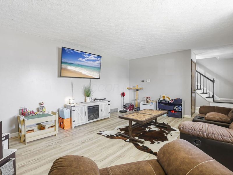 252 Old Coach Place, Canal Winchester, OH 43110 Photo 12