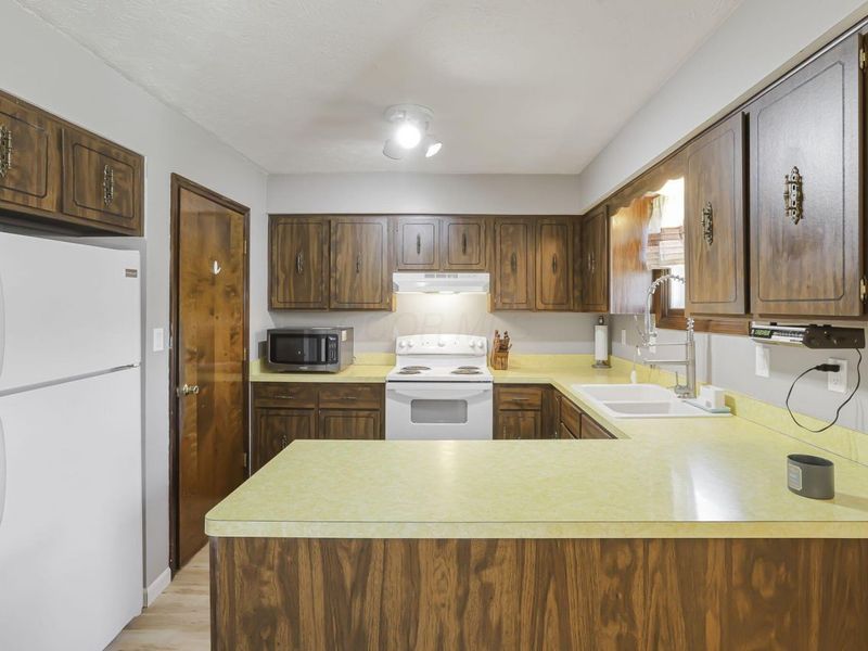 252 Old Coach Place, Canal Winchester, OH 43110 Photo 21