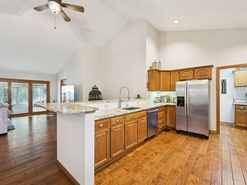 2521 Vililly Circle E, Grove City, OH 43123 Photo 14