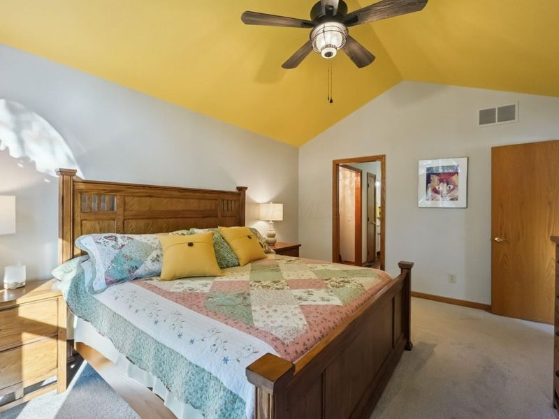 2521 Vililly Circle E, Grove City, OH 43123 Photo 21