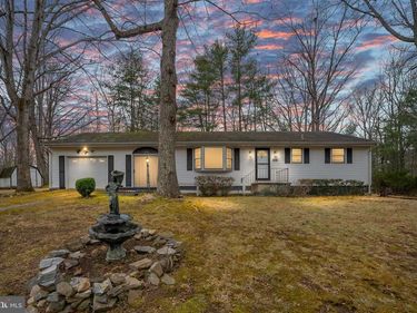 8710 THORNTON ROLLING ROAD, FREDERICKSBURG, VA 22408