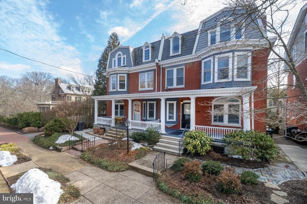 2104 Bancroft Parkway, Wilmington, DE 19806 Main Photo