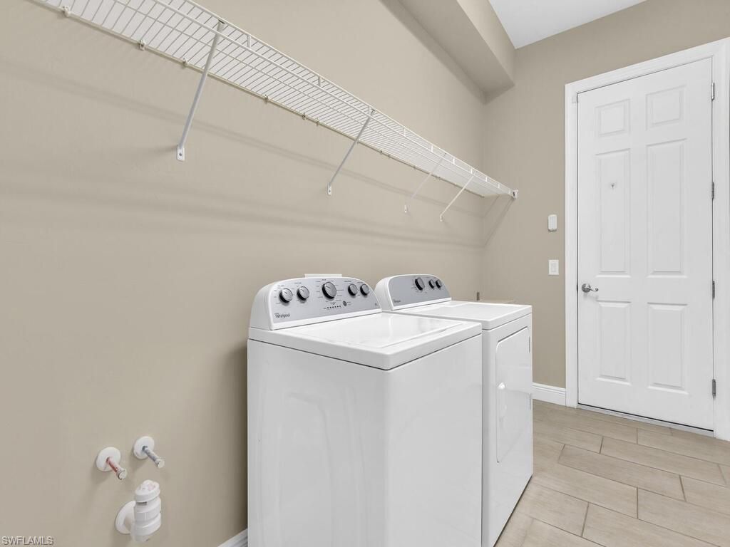 10093 Avalon Lake Cir, Fort Myers, FL 33913 Photo
