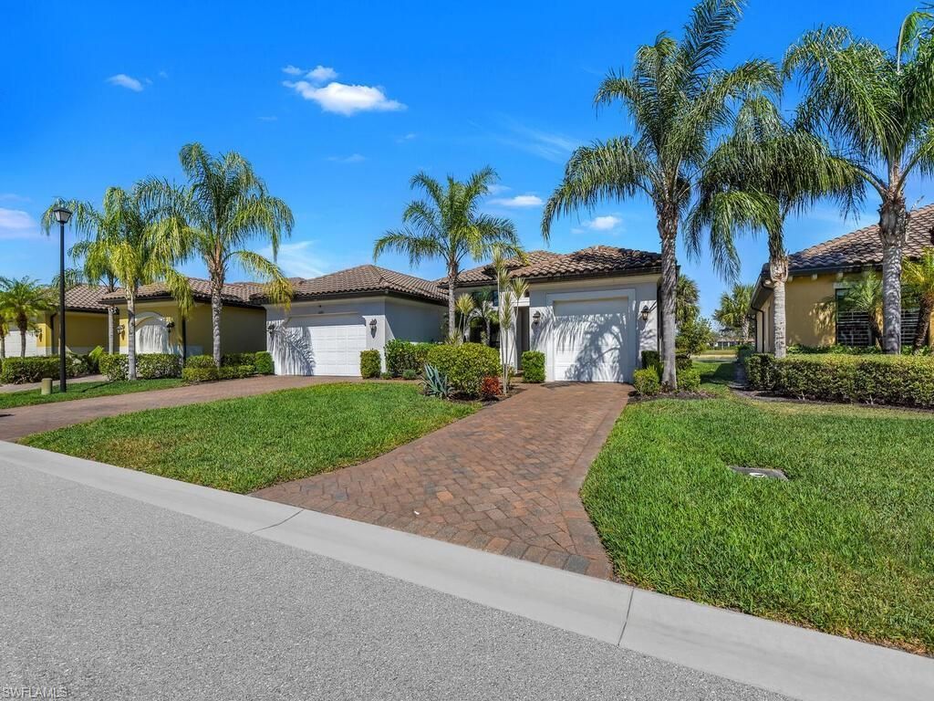 10093 Avalon Lake Cir, Fort Myers, FL 33913 Photo