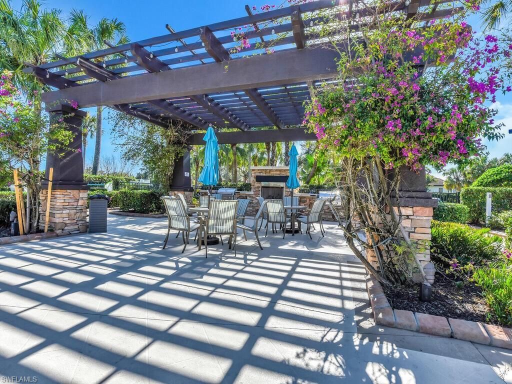 10093 Avalon Lake Cir, Fort Myers, FL 33913 Photo