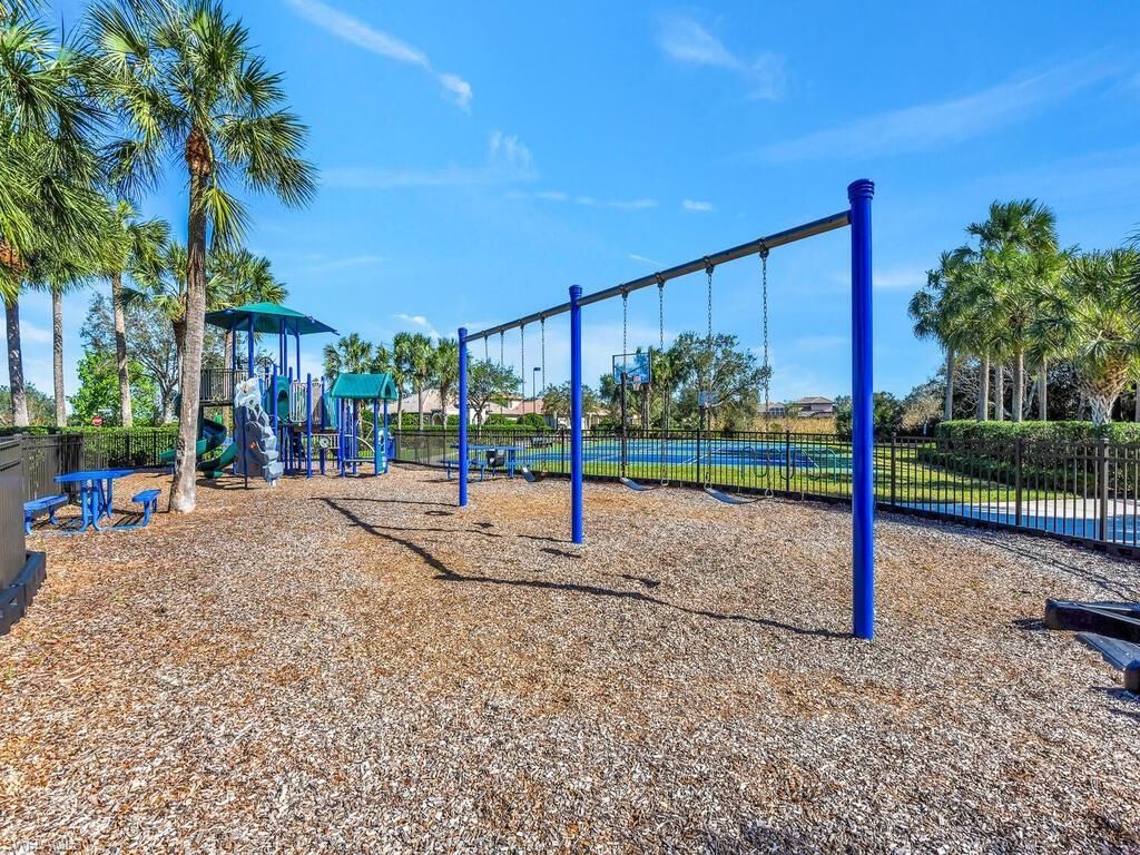 10093 Avalon Lake Cir, Fort Myers, FL 33913 Photo