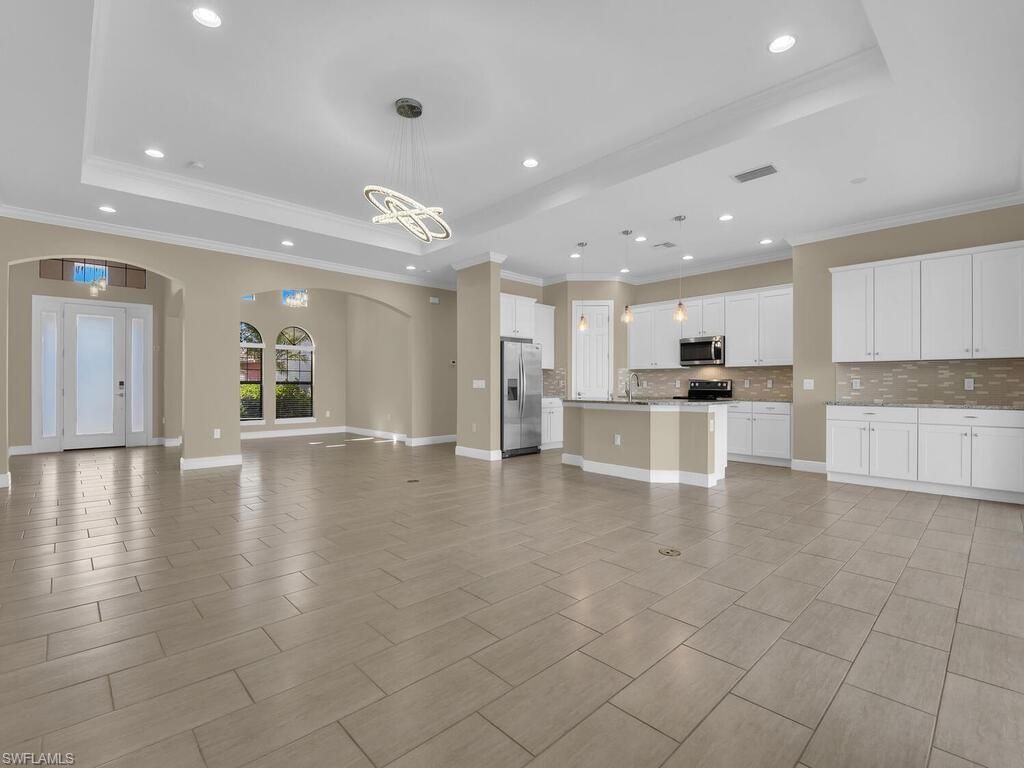 10093 Avalon Lake Cir, Fort Myers, FL 33913 Photo